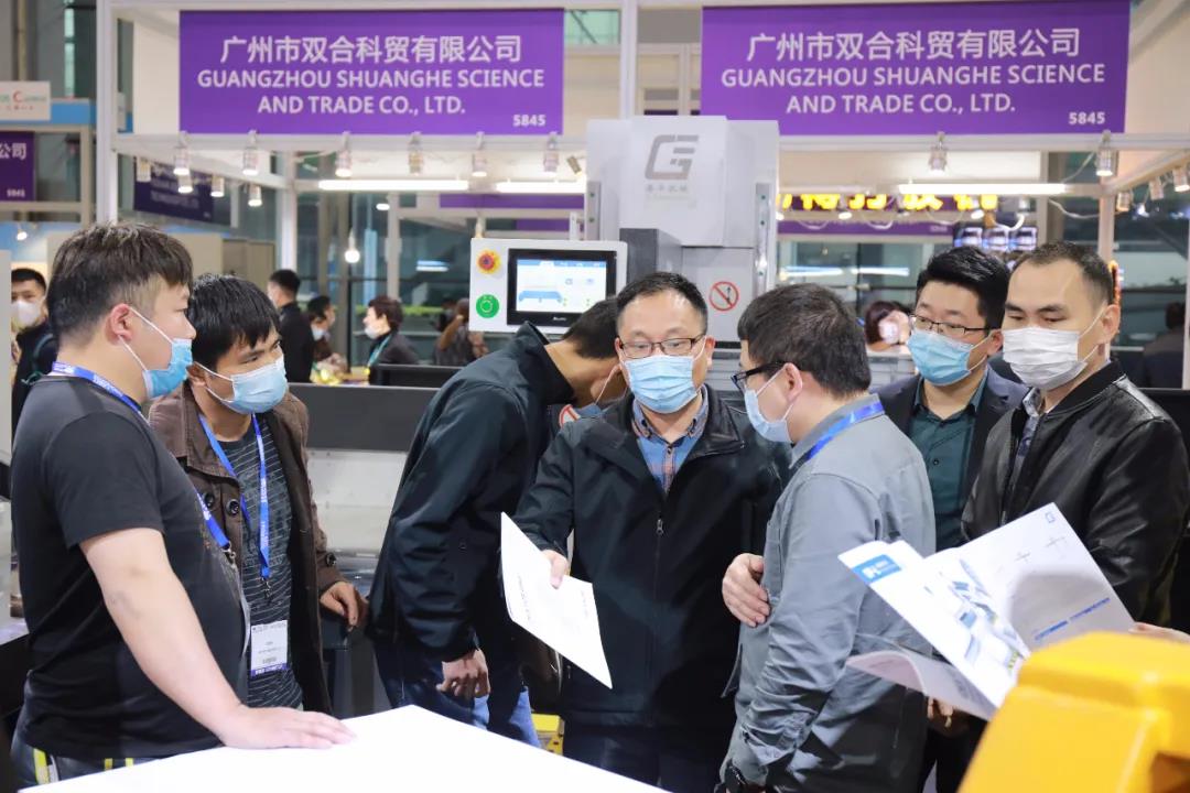 恒林科技广交会大放异彩：智能制造引领外贸新航向，获浙江日报点赞